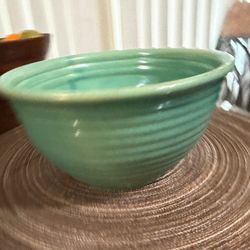 Vintage Bauer ring are mixing bowl