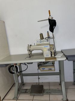 Una Auja Single Costura