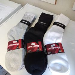 Cotton socks durable fits size 8-13