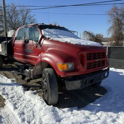 2002 Ford F-750