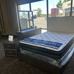 Gray And White Modern Queen Bedroom Set 