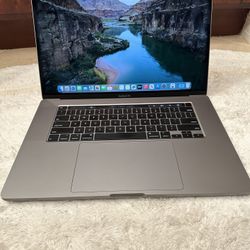 Apple MacBook Pro 16-inch Touchbar i7