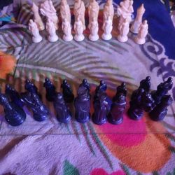  Chess ♟️ Set On Glass 32 Pieces Renaissance Set Vintage 60s