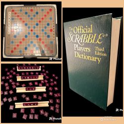 Scrabble Deluxe Easy Rotating Turntable Edition Game 1976 + Official Scrabble Players Dictionary 
