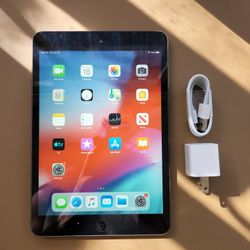 Apple iPad Mini 2 - Wifi - Like New 