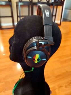 Skullcandy Skullcrushers DJ-Style Stereo Headphones with Subwoofer