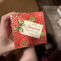 Avon Strawberry Bath Foam