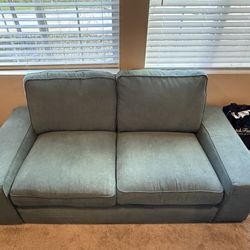 IKEA Kivic Loveseat in Green 