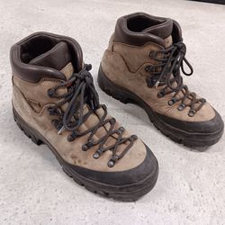ZAMBERLAN Gore-Tex hiking boots, womens size 8 [EUR 40]
