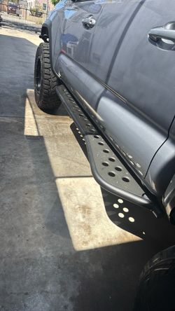 Rock sliders toyota tacoma 2021 4doors