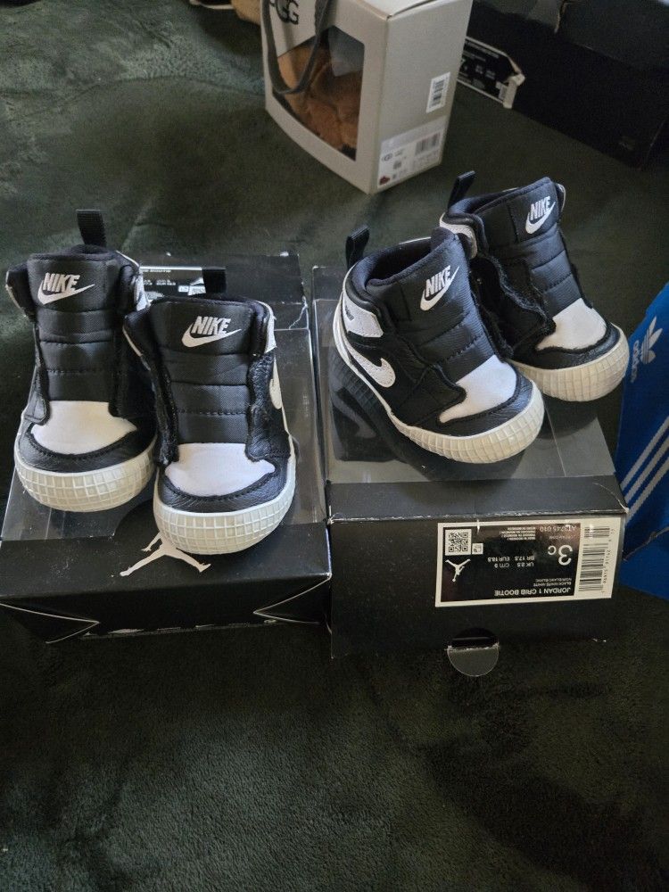 Jordan 1 Crib Booties
