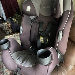 Safety 1st Car Seat And Reclines ( Forever Car Seat Adjustable As The Baby Grows)