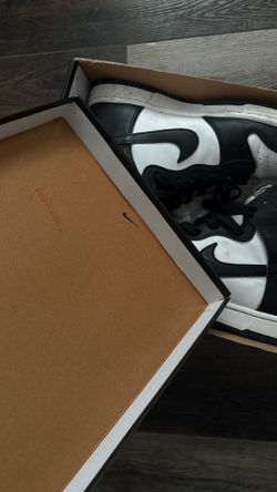 Panda Dunks High. Size 9.5