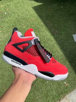 Jordan 4 Toro Bravo