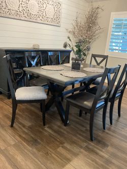 Dinning Table