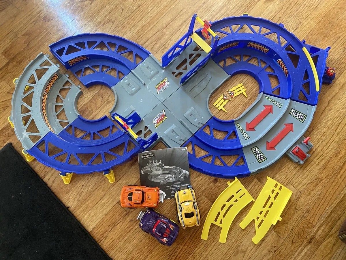 Fisher Price Shake 'N Go Speedway Crash Ups Toy Race Track