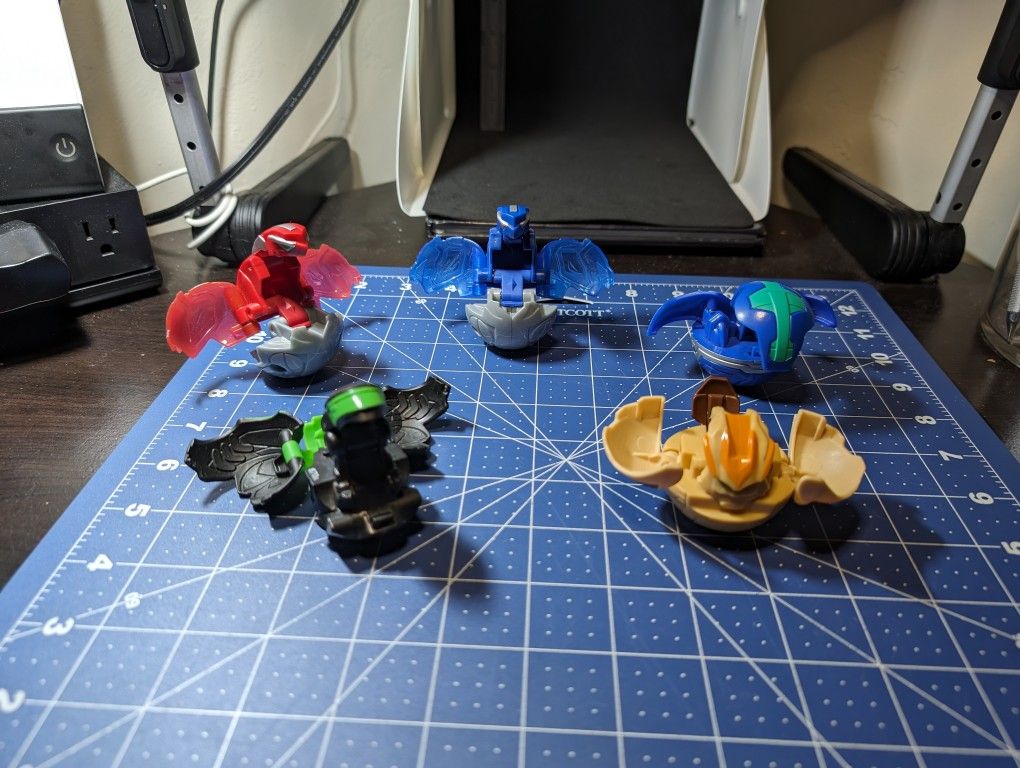 Lot Of 5 McDonald's Bakugan Battle Brawlers Figure Warriors