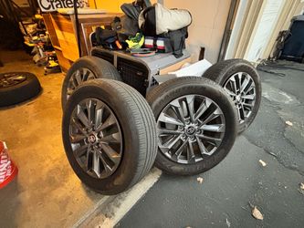 Toyota Land Cruiser 2025 Tires and Wheels