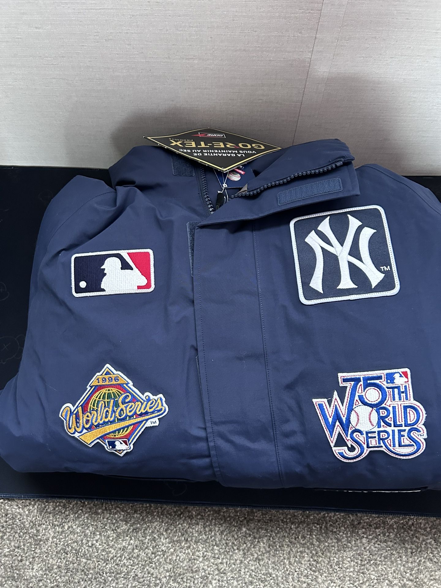 Supreme New York Gore-Tex New York Yankees Jacket 