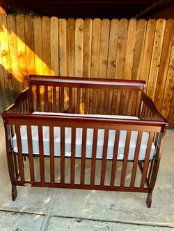 Baby Crib new mattress
