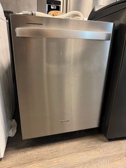 Whirlpool Stainless Steel Built-In Dishwasher