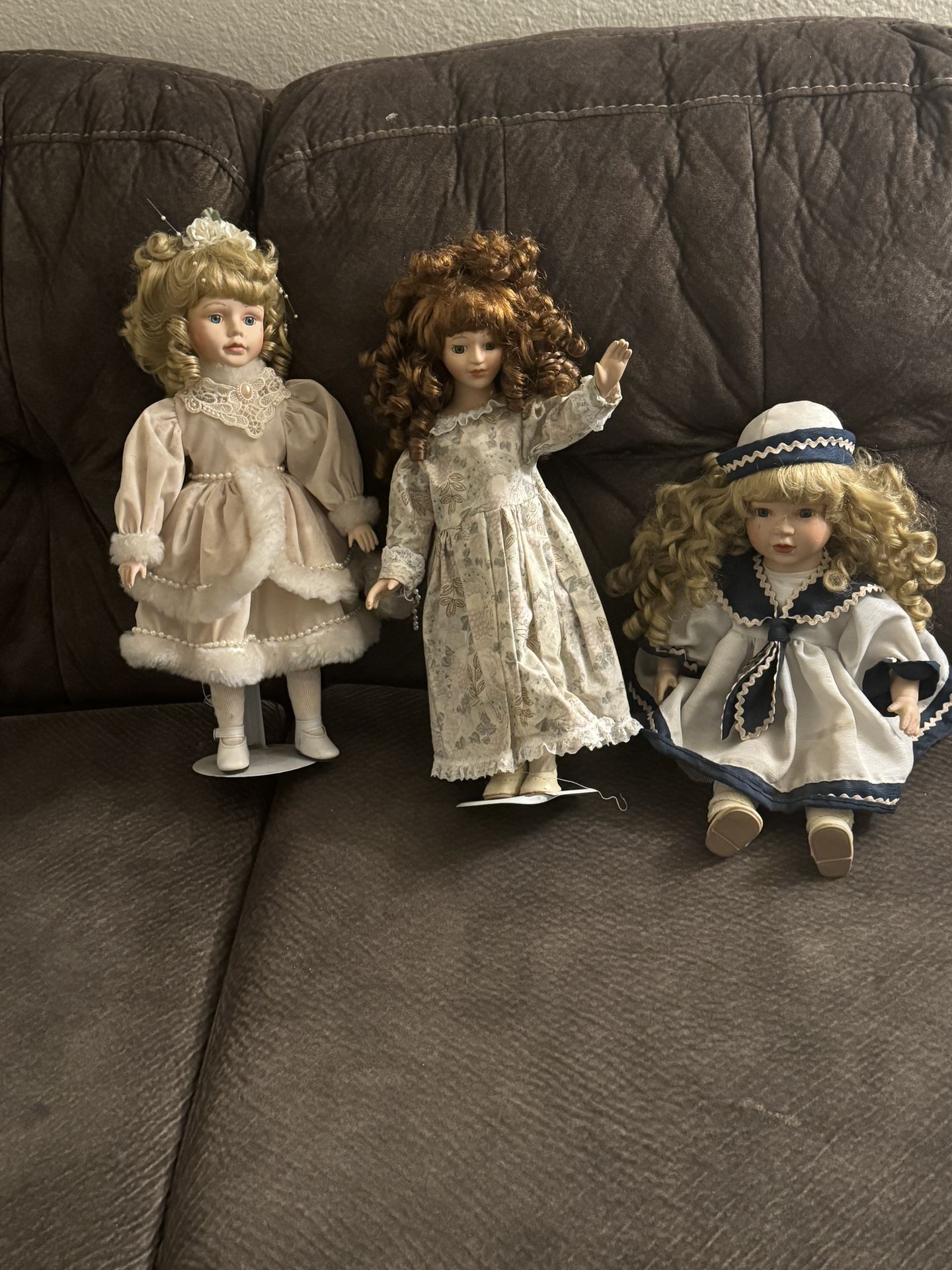 Antique Dolls 