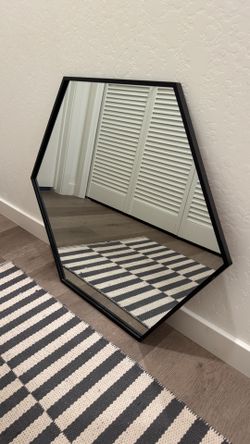 Hexagon Mirror