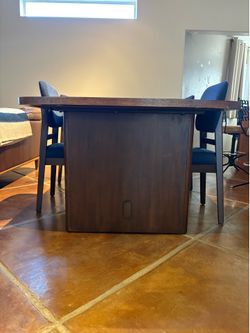 PIKE AND MAIN TABLE AND CHAIRS