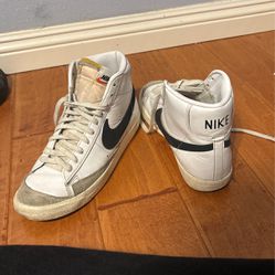 Nike Blazers Size 10