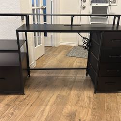 Black Computer Desk with Power Outlet 