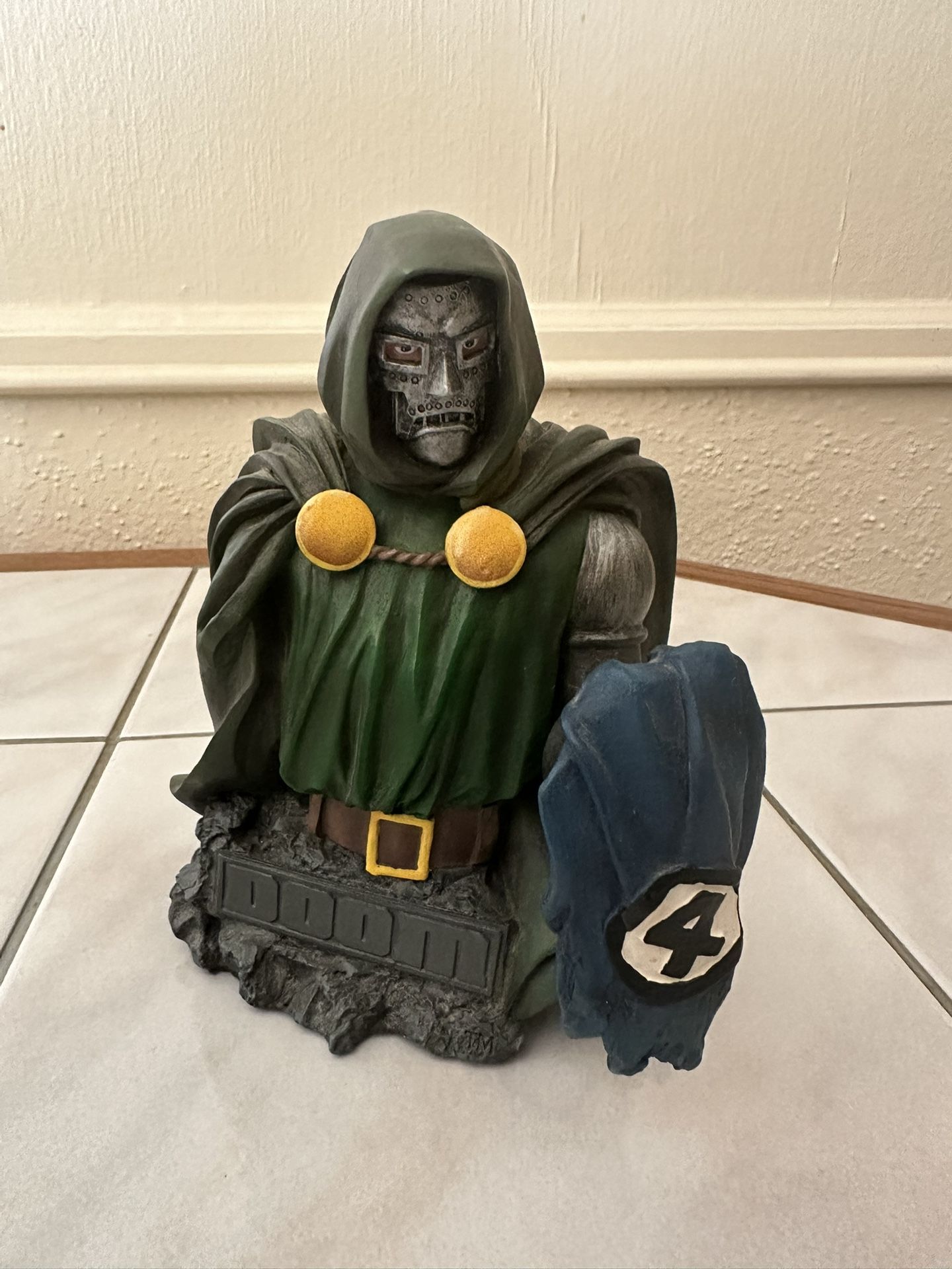 DR DOOM Diamond Select Marvel Universe 6