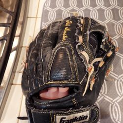 Franklin Ladies Softball Glove