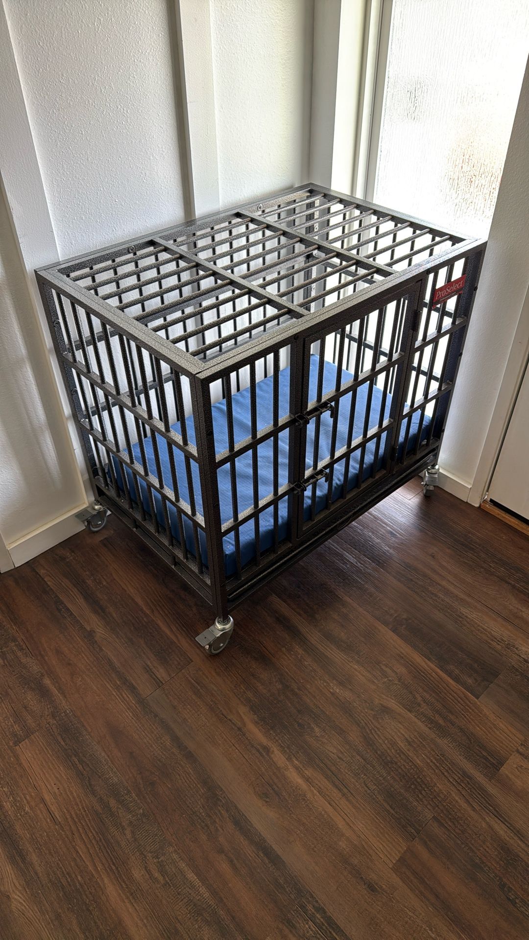 Escape Proof Dog Crate On Wheels