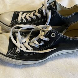 Converse Chuck Taylor’s Size 11