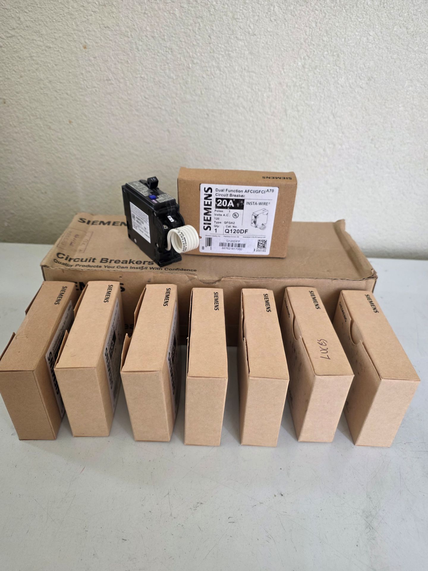 ARC FAULT 15 AMP