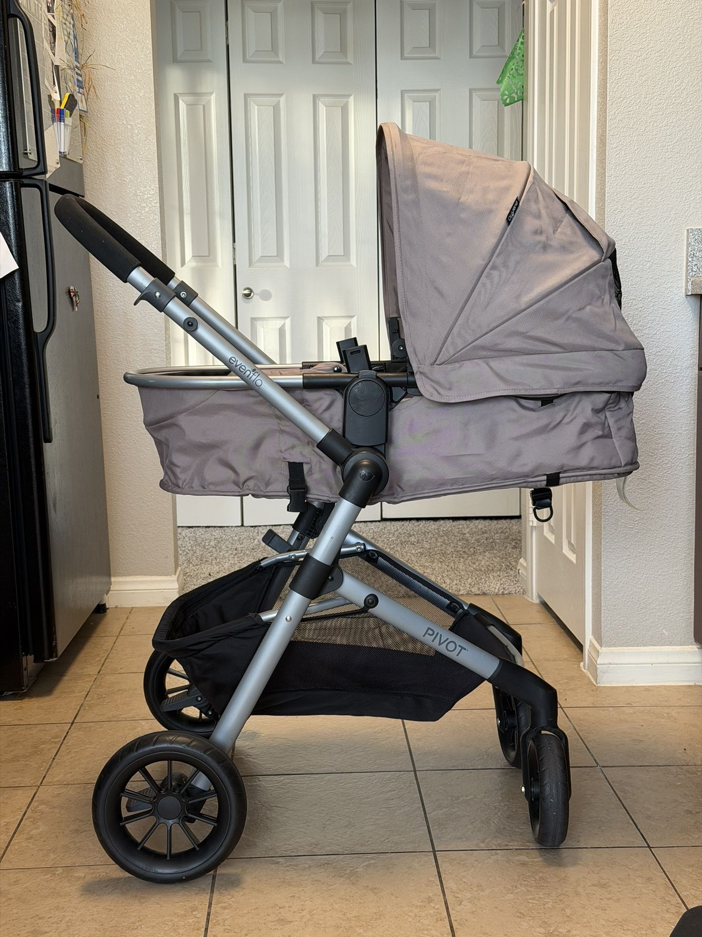 Evenflo Pivot Stroller