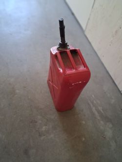 5 gallon Jerry can