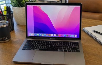 MacBook Pro 13” M1 Chip • 512GB Storage