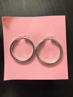 White gold earrings 14k
