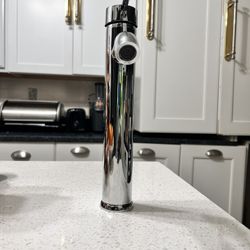 Faucets Stainless Steel Single Handle Bathroom Faucet Deck Mounted Cold Hot Water Mixer Sink Taps(Chrome High) 