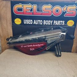 17 22 Toyota Prius Prime RH Rear Bumper Turn Signal Light LED OEM. 