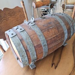 Mini Wine Barrel 