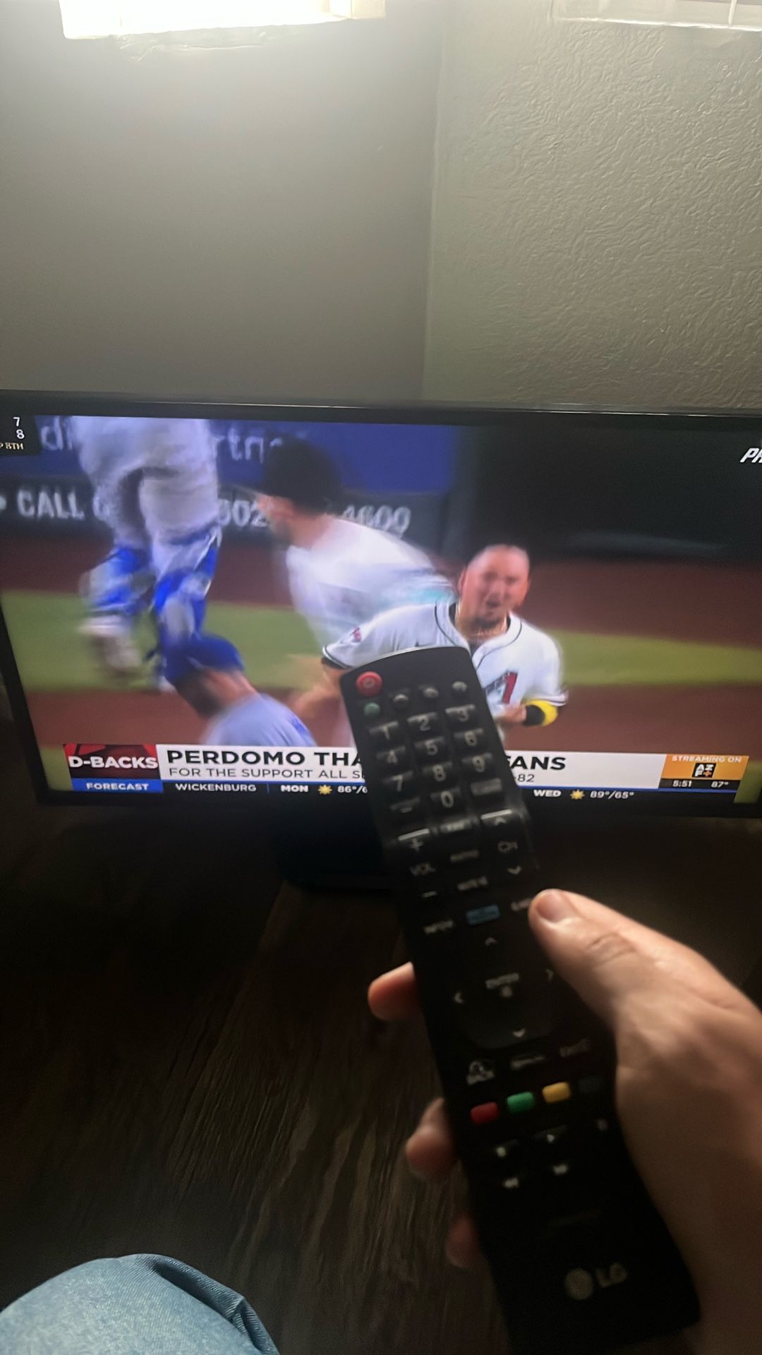 42 In LG Tv