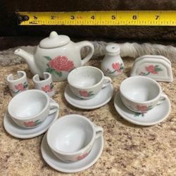 JUEGO DE CAFE EN MINIATURA DE PORCELANA 