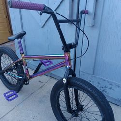 BMX.       ELITE.        20"tires 