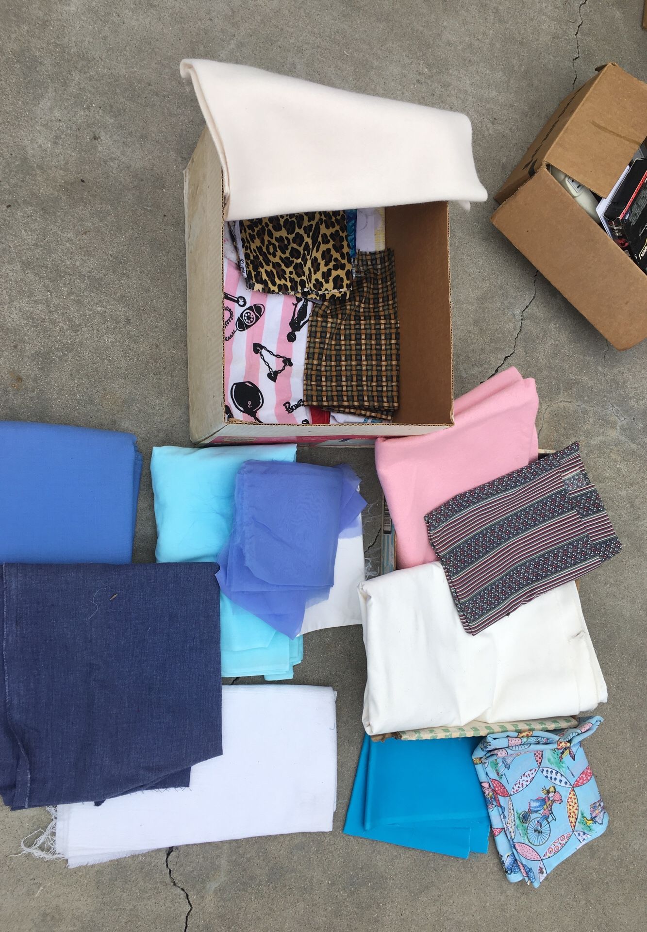 Material, miscellaneous, some large and some small pieces, for doll clothes, curtains or anything...Barbie and Holly Hobbie too