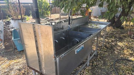 Stainless steal washing station