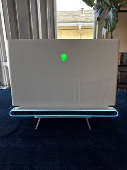 Alienware X17 R2 - 3TB and 64 GB RAM - Used