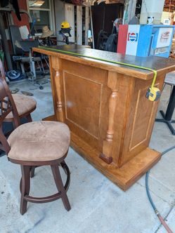 Oak bar