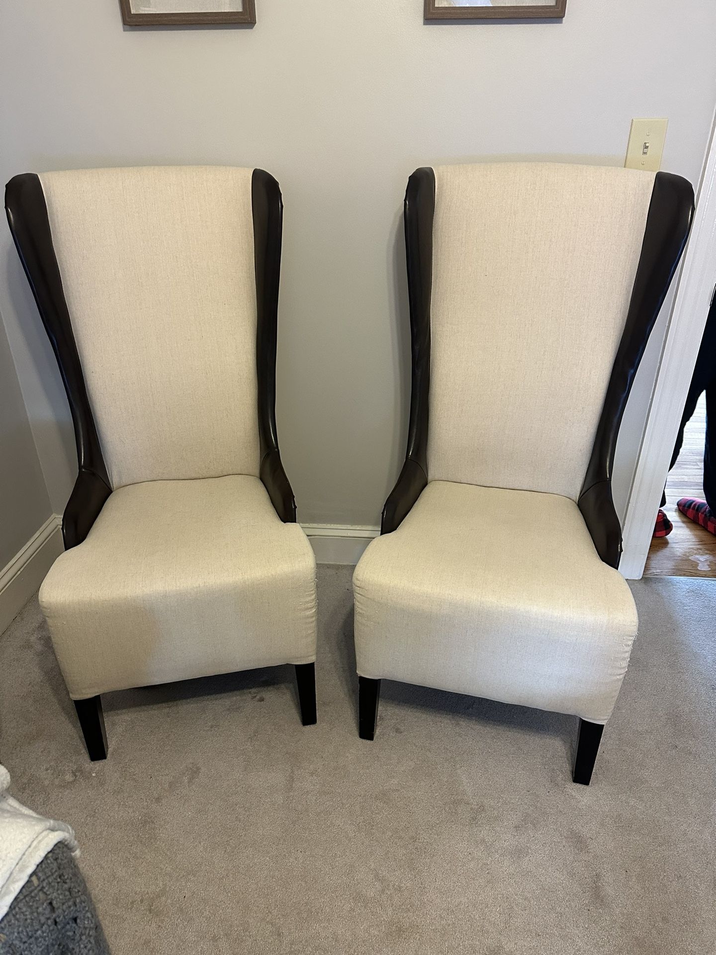 Upholstery Chairs 